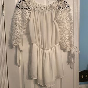 White romper with lace sleeves